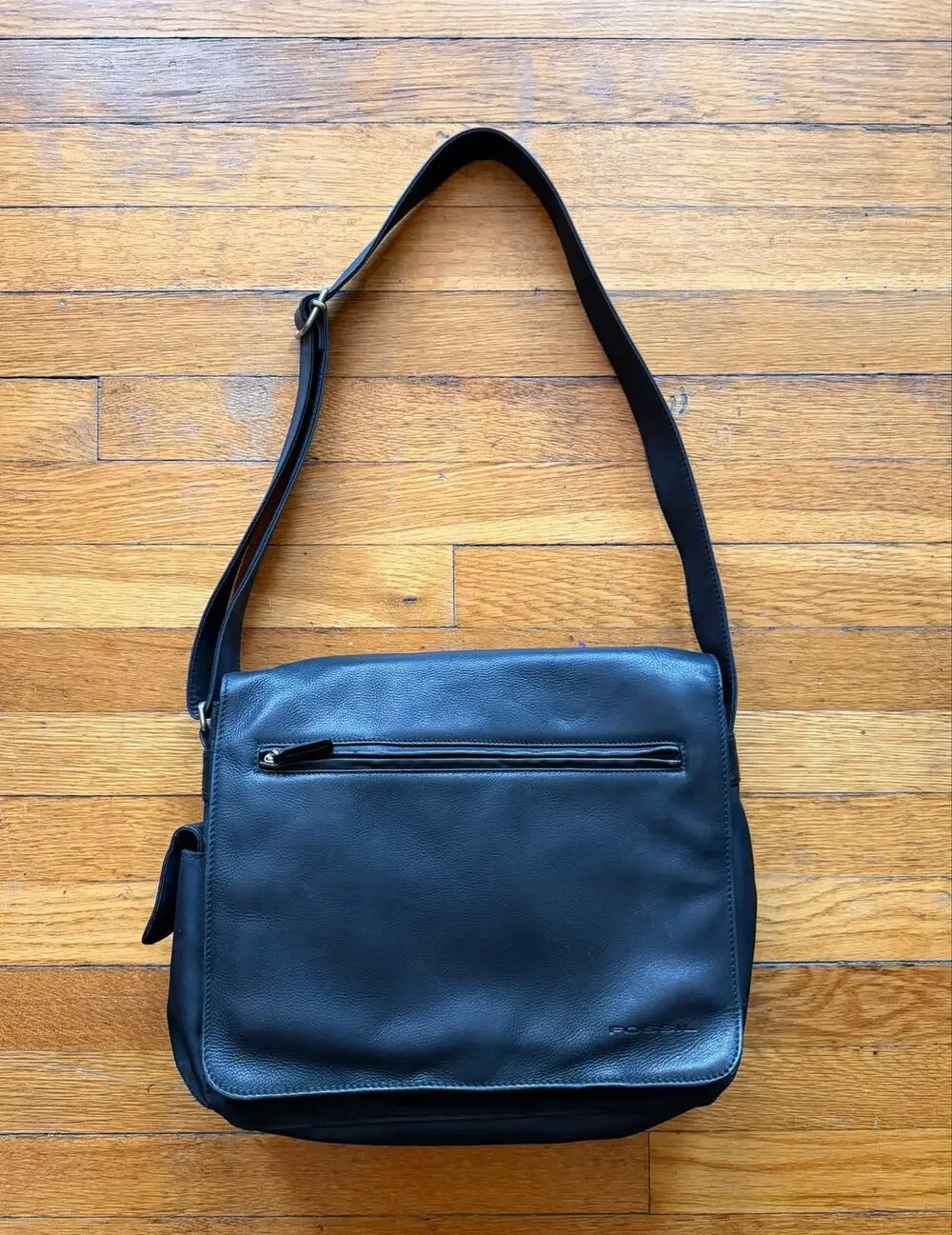 FOSSIL Black Leather Messenger Bag (Unisex)